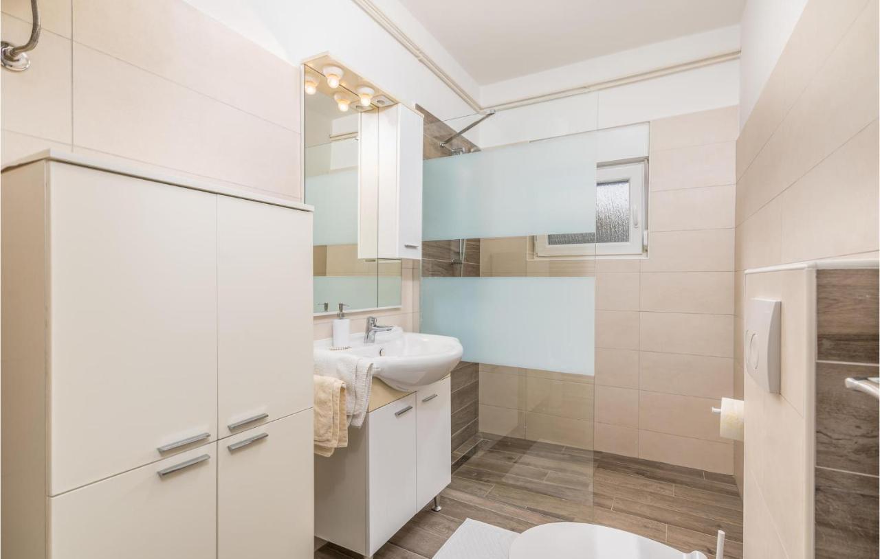 Stunning Apartment In Krk With Kitchen Krk Town Kültér fotó