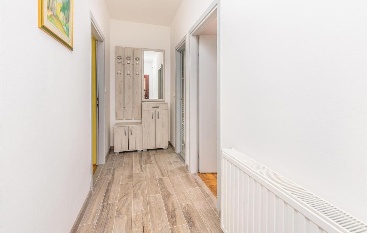 Stunning Apartment In Krk With Kitchen Krk Town Kültér fotó