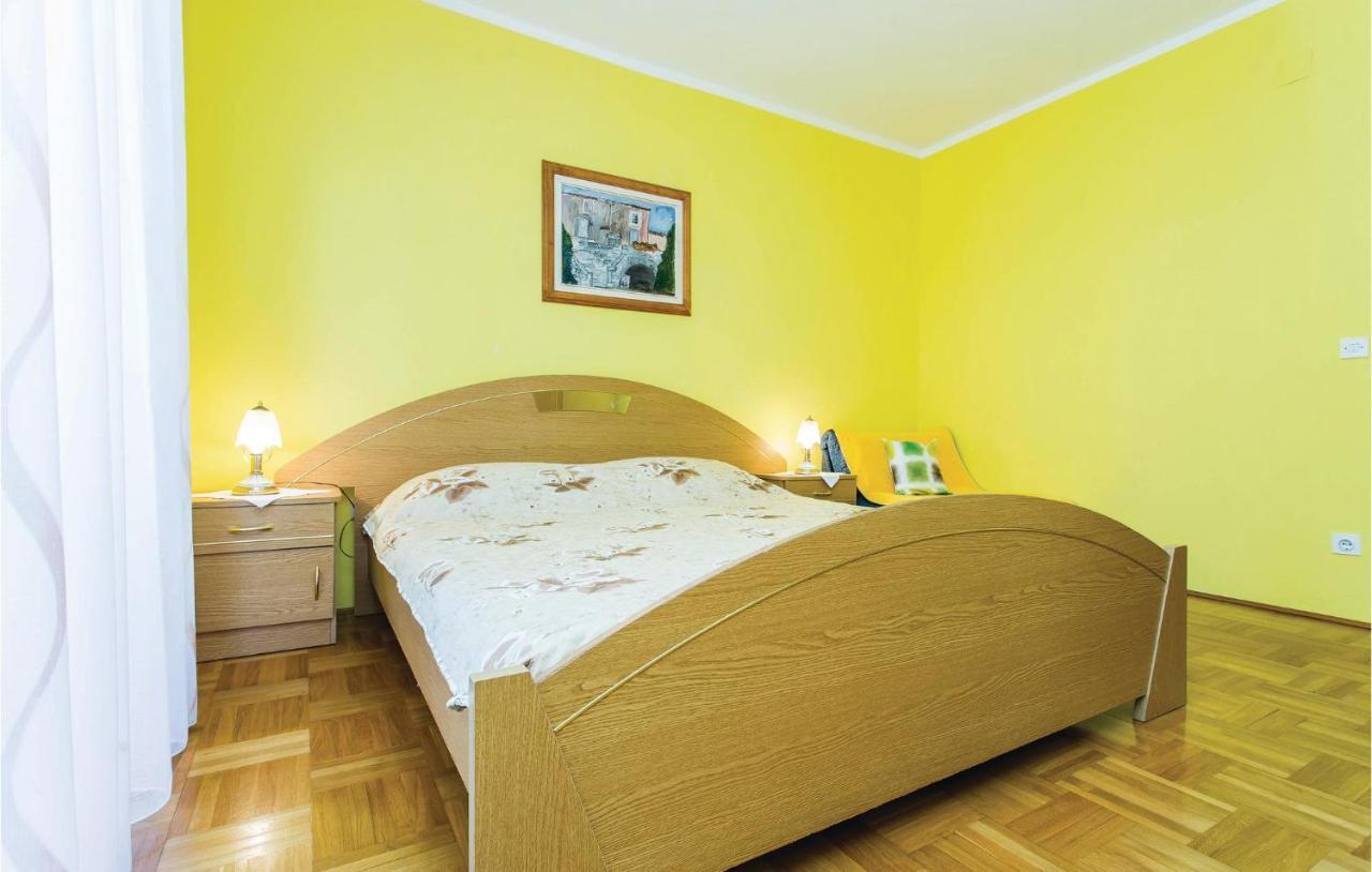 Stunning Apartment In Krk With Kitchen Krk Town Kültér fotó