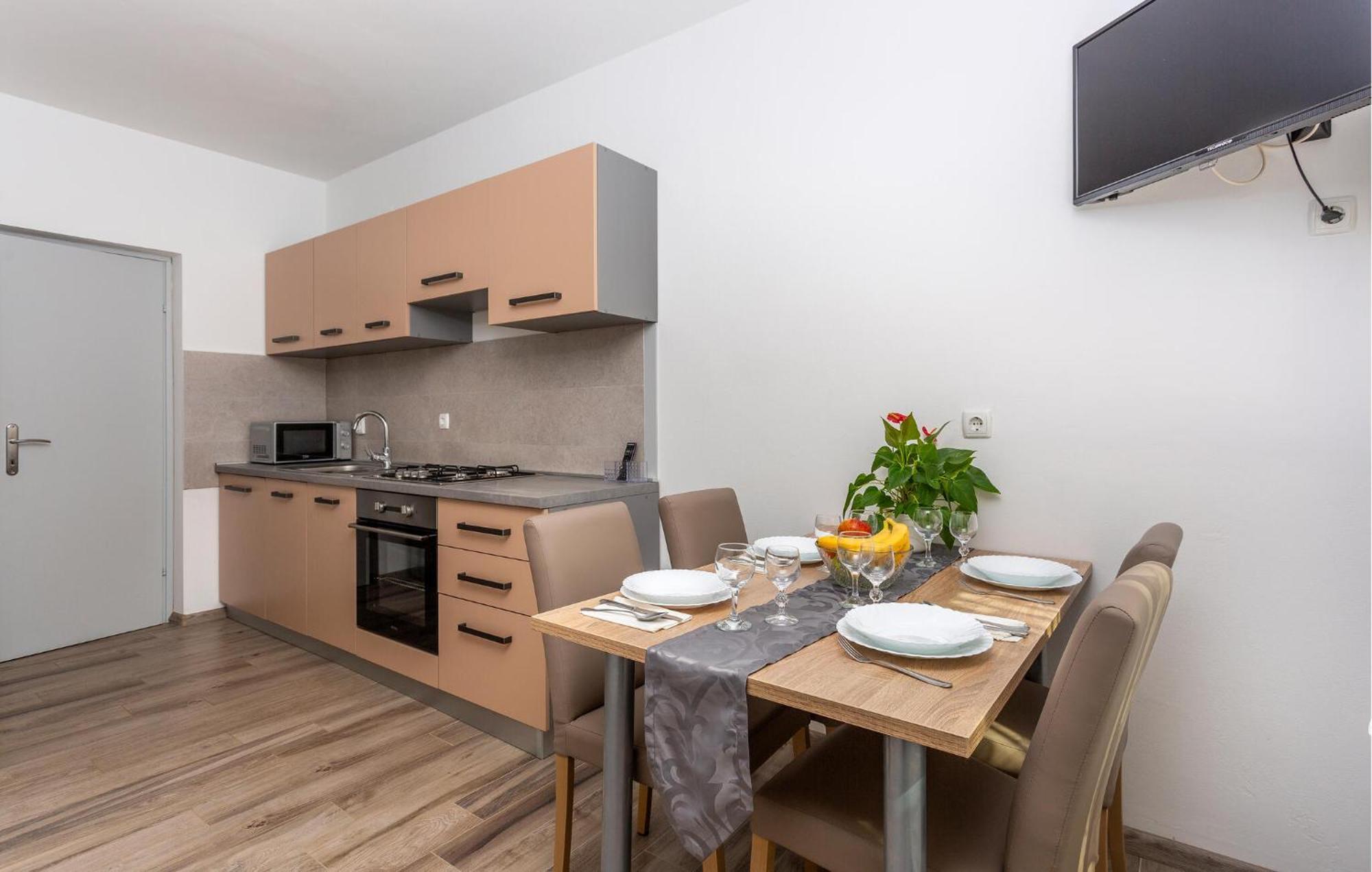 Stunning Apartment In Krk With Kitchen Krk Town Kültér fotó